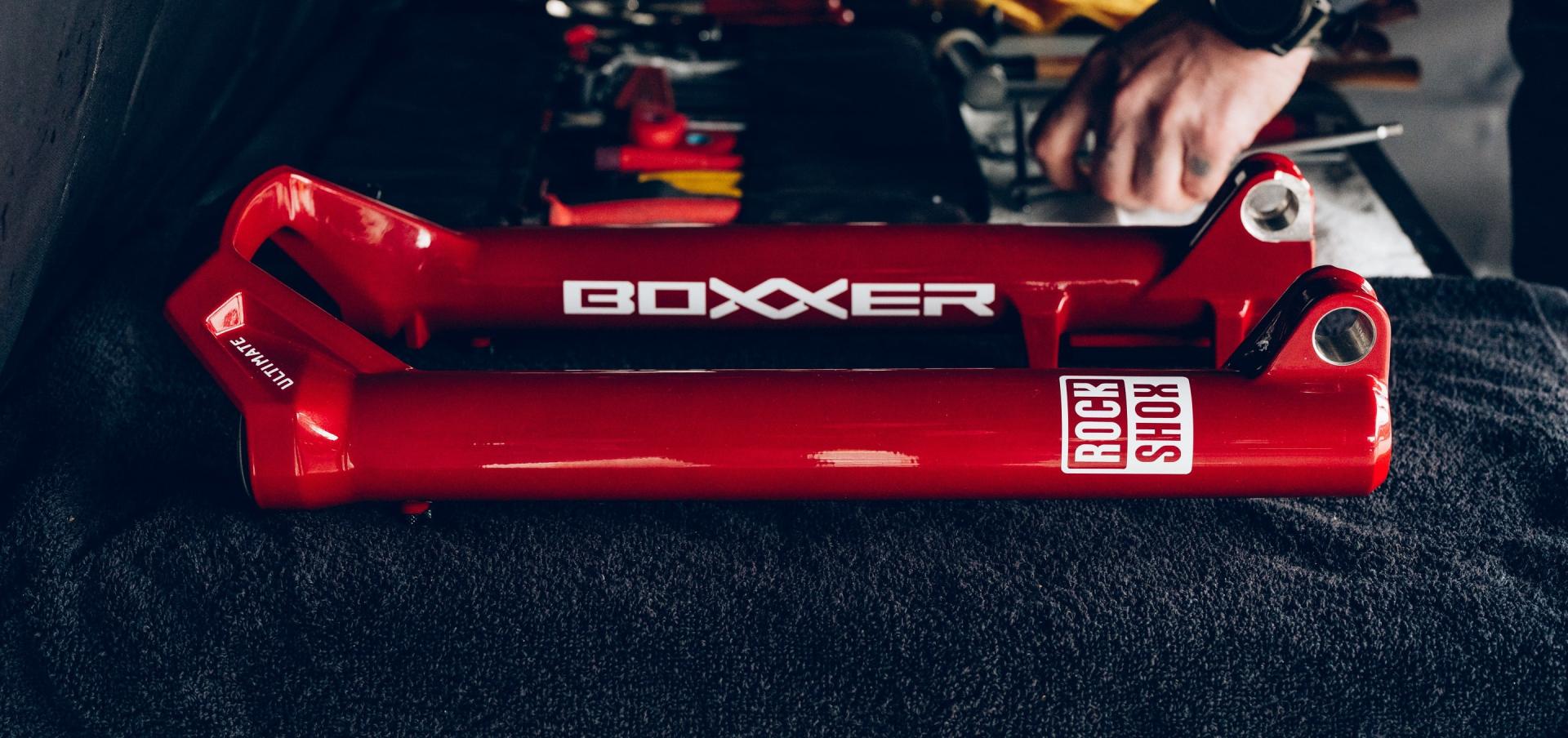 NOVÉ sjezdové odpružení od RockShox: BoXXer Ultimate DH  & Vivid Coil Ultimate DH 